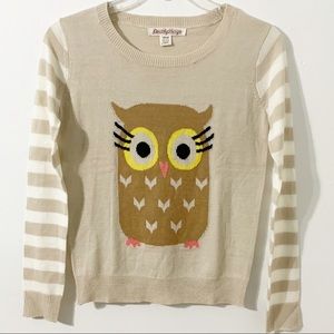 Love by Design Owl 🦉 Graphic Lightweight Crewneck Pullover Acrylic Sweater